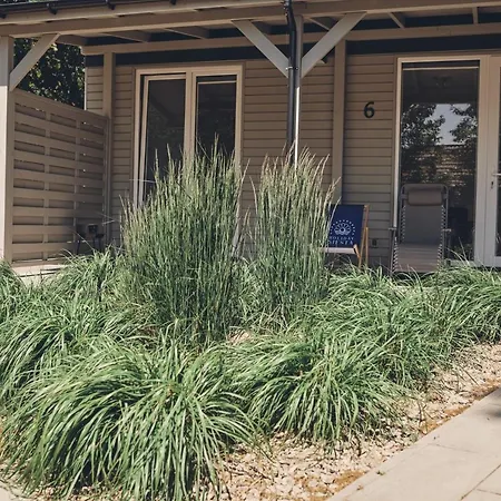 Siesta Pensjonat, 홀리데이파크 *