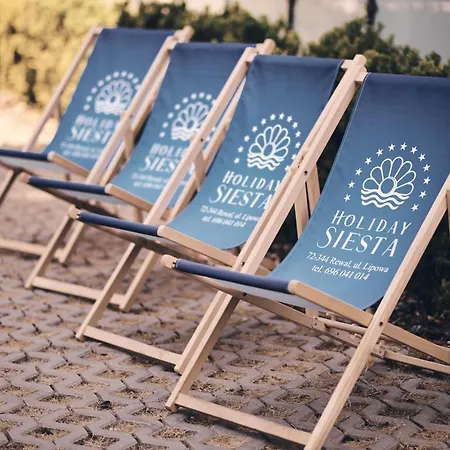 Siesta Pensjonat, 홀리데이파크 레왈