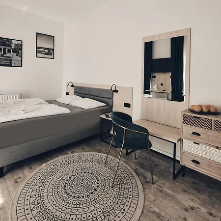 Parco vacanze Siesta Pensjonat, Z Placem Zabaw Rewal